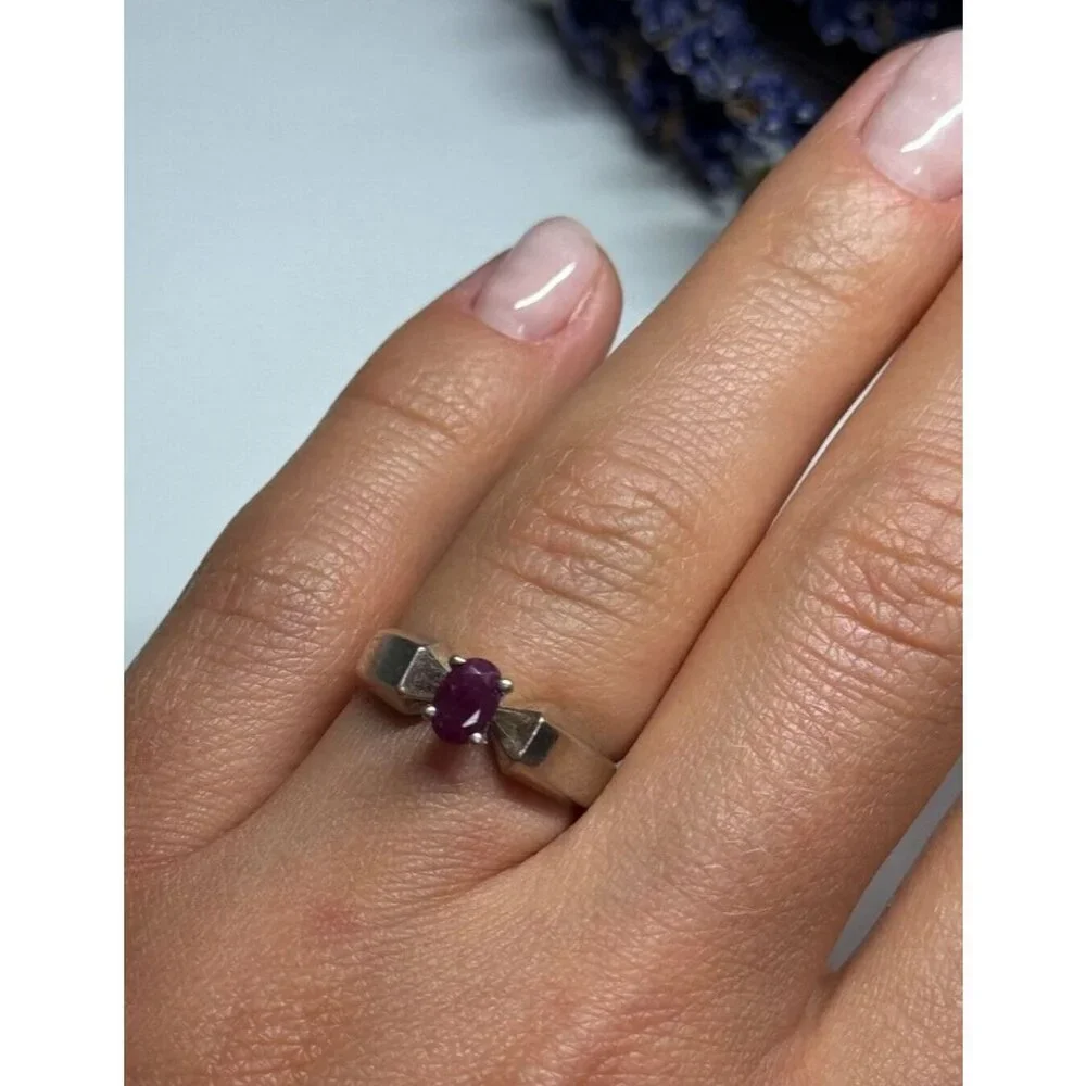 925 STERLING SILVER RUBY RING SIZE 6